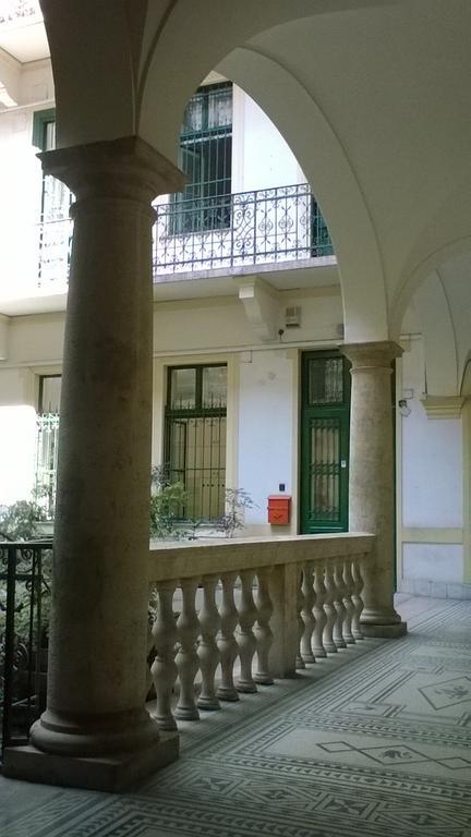 Green Terrace Apartment بودابست الغرفة الصورة