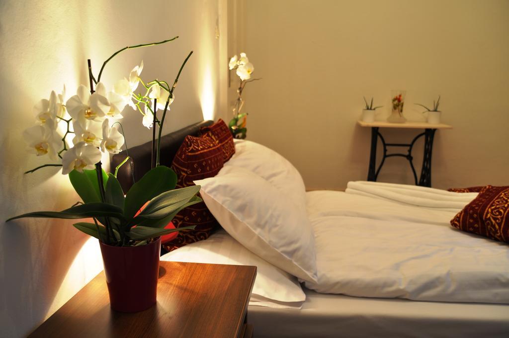 Green Terrace Apartment بودابست الغرفة الصورة