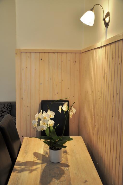 Green Terrace Apartment بودابست الغرفة الصورة