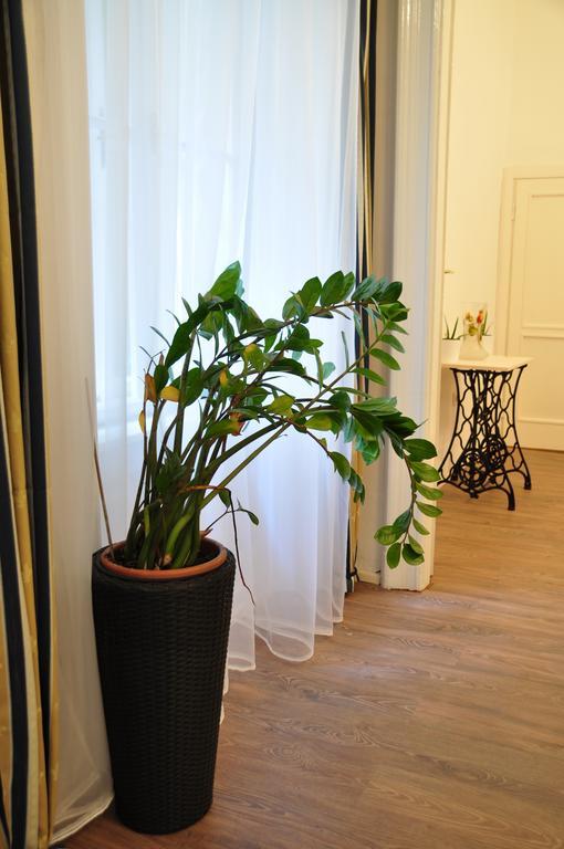 Green Terrace Apartment بودابست الغرفة الصورة